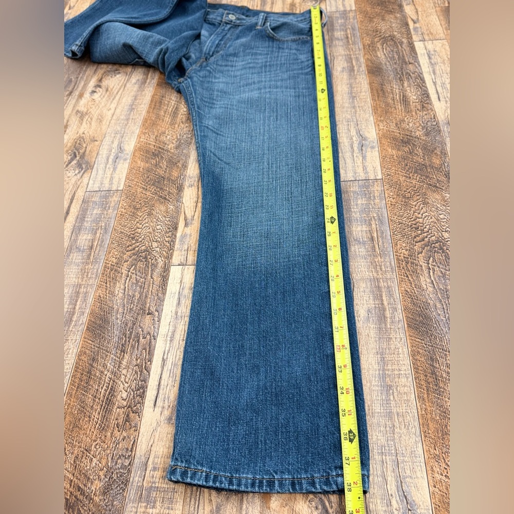 Levi's Style 569 Blue Denim Straight Fit Jeans, Men's Size 30x30, Medium Wash - Picture 8 of 12